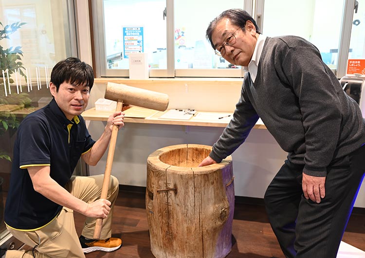 千年希望の杜 大和郡山のエントランスロビー