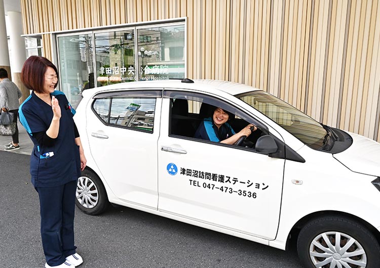 津田沼訪問看護ステーションの訪問車